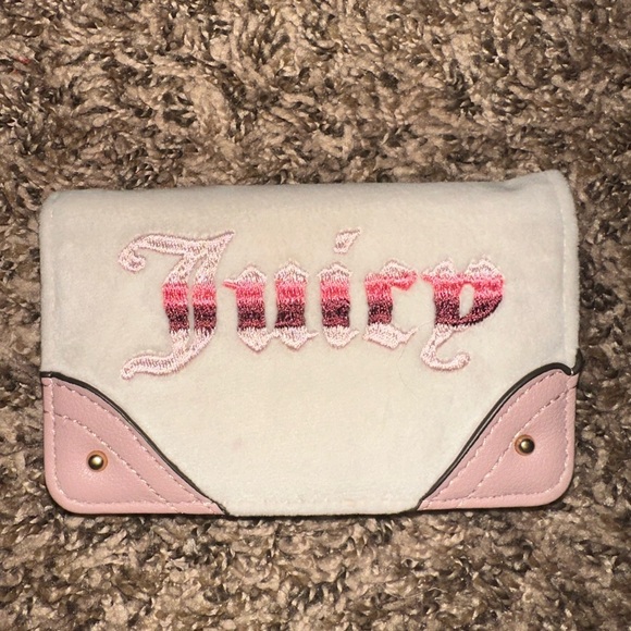 Juicy Couture Pink and White Women's wallet - Picture 1 of 2